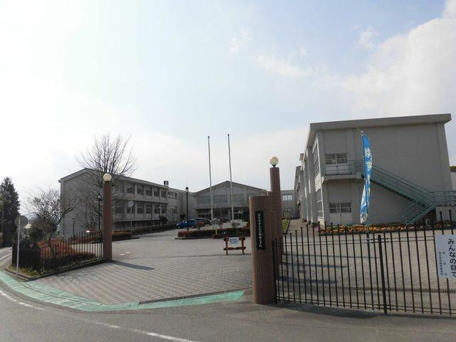 富士宮市小泉の中古マンション|富士宮市立富士根南…まで1,660m 