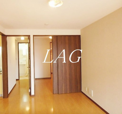 【居間・リビング】 | ライフコア東林間 | 洋室のお部屋です。
