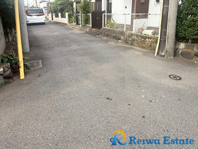 売地　茅ヶ崎市東海岸北5丁目の前面道路含む現地写真