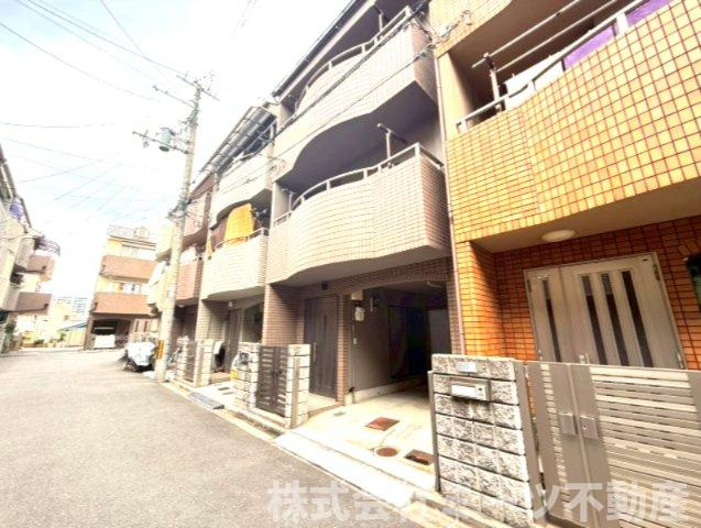 末広町　中古戸建　2280の前面道路含む現地写真