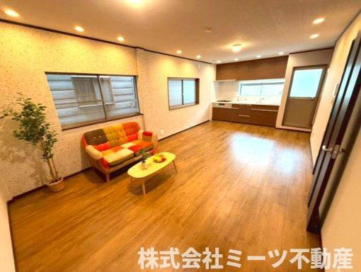 末広町　中古戸建　の居間・リビング