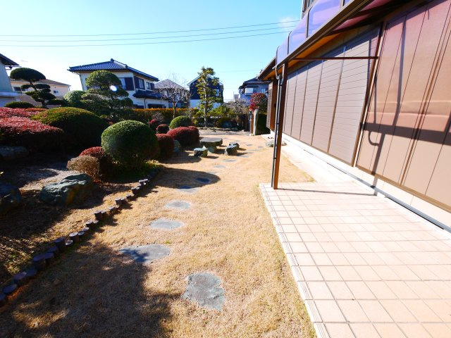 茂原市八幡原　中古戸建の庭|敷地約202坪付属建物倉庫付き日本庭園 都市ガス 閑静な立地ユニットバス・システムキッチン駐車4台可