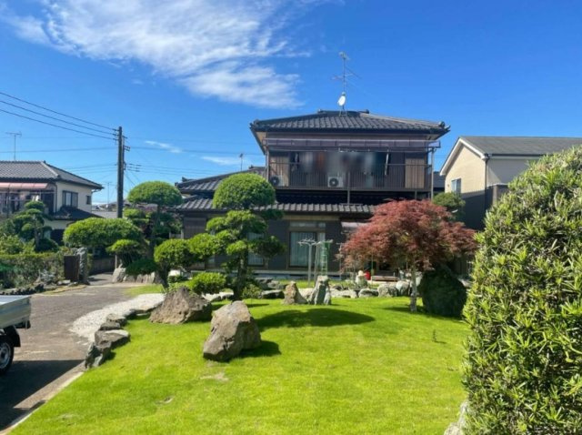 茂原市八幡原　中古戸建の庭|敷地約202坪付属建物倉庫付き日本庭園 都市ガス 閑静な立地ユニットバス・システムキッチン駐車4台可