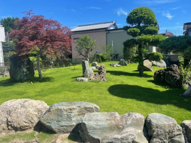 茂原市八幡原　中古戸建の庭|敷地約202坪付属建物倉庫付き日本庭園 都市ガス 閑静な立地ユニットバス・システムキッチン駐車4台可