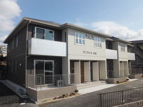 サンライズ小松の外観