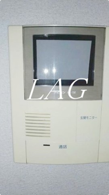 【セキュリティ】 | クレセントコート  | モニター付きインターフォンです。