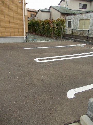 ソルディ　ルーチェの駐車場|カースペースがあります