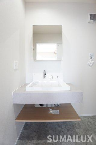 龍田２丁目戸建の独立洗面台