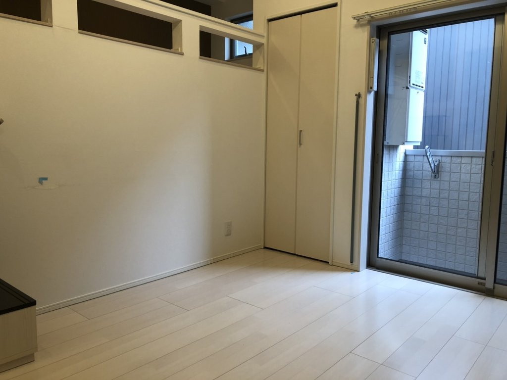 名古屋市南区駈上２丁目のアパートの居間・リビング