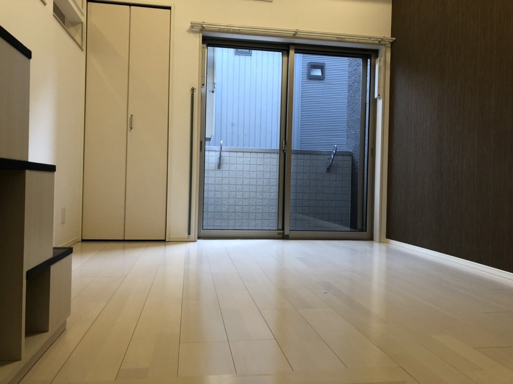 名古屋市南区駈上２丁目のアパートの居間・リビング