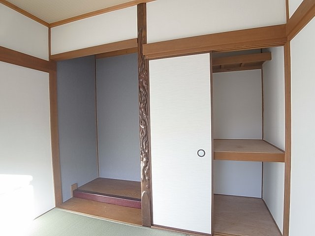 西大池1丁目貸家の収納|各部屋に収納スペースを完備してます