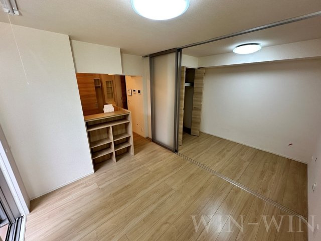 ヴィダ フェリィス 三番館の居間・リビング