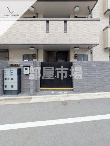 ライフル・レオのエントランス