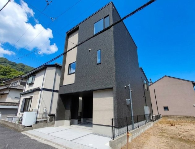 広島市東区牛田南１丁目　新築一戸建て