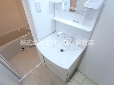 【洗面所】 | ハーモニーテラス亥鼻 | 広い洗面スペース