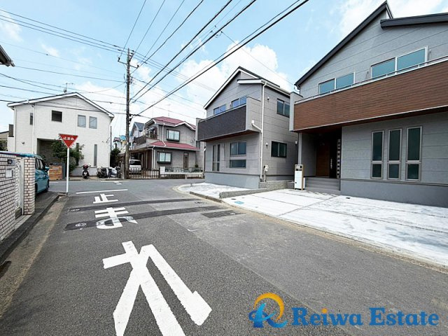 新築戸建　茅ケ崎市高田4丁目　全2棟の前面道路含む現地写真