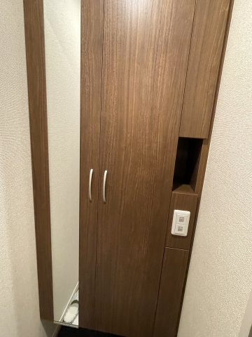 RENOMの玄関