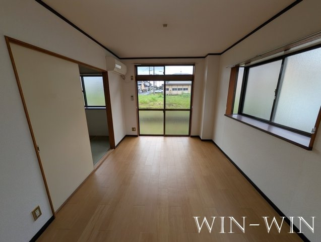 コーポアミーゴの居間・リビング|イメージ（同建物内別部屋の写真です）