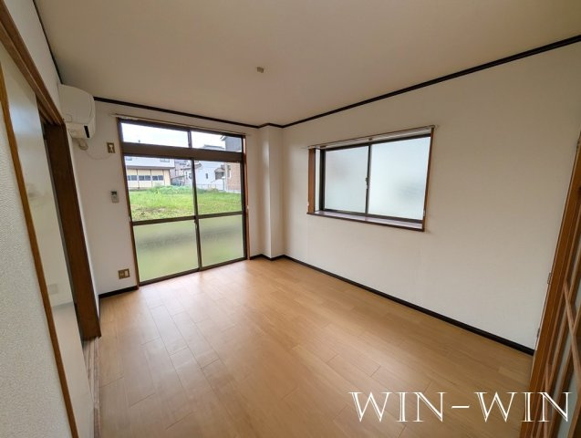 コーポアミーゴの居間・リビング|イメージ（同建物内別部屋の写真です）