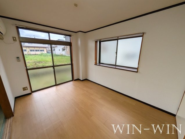 コーポアミーゴの居間・リビング|イメージ（同建物内別部屋の写真です）