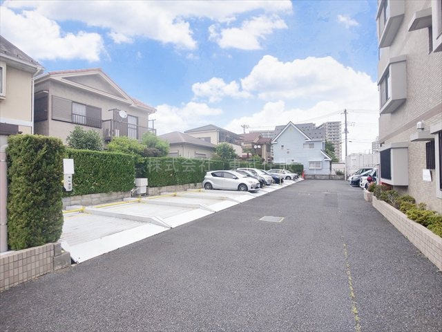 【駐車場】の画像