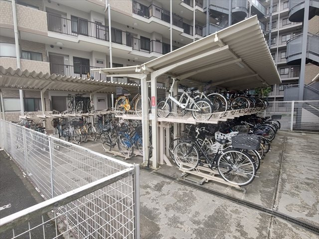 【駐輪場】の画像