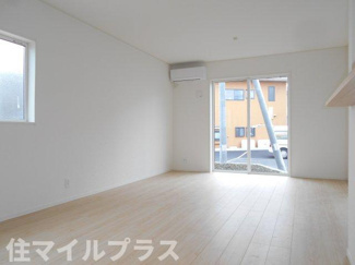 【居間・リビング】 | 西郷村小田倉新築一戸建て4棟 | ゆったりとしたリビングです