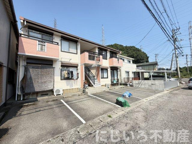 SAKURAの駐車場