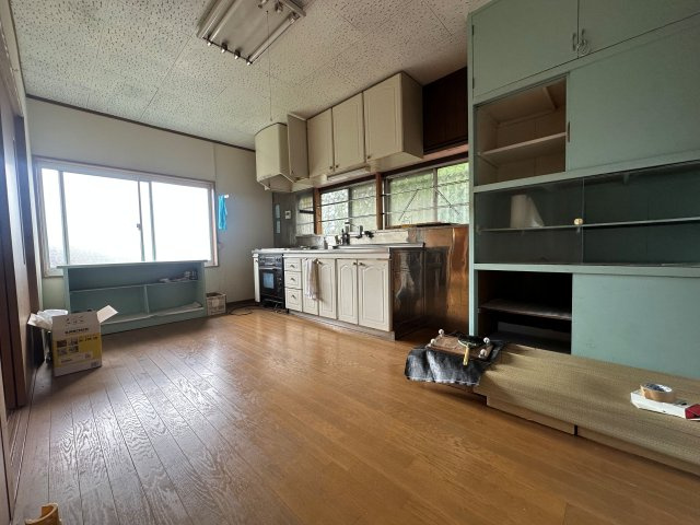 山川町戸建のキッチン