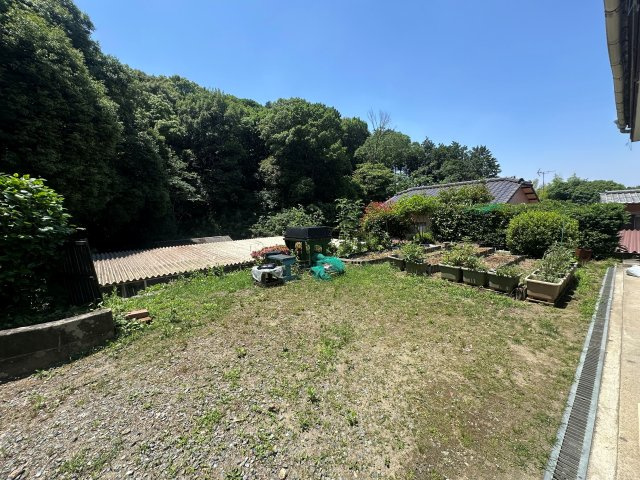 山川町戸建の庭