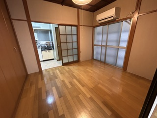 【居間・リビング】