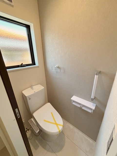 仲介手数料半額）一宮市浅井町大野１号棟のトイレ|清潔感のあるトイレです