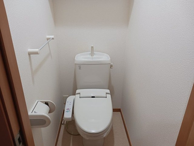 【トイレ】 | プラティ－クⅡ | 落ち着いた色調のトイレです