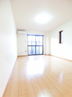 【洋室】 | リベッチオ旭町