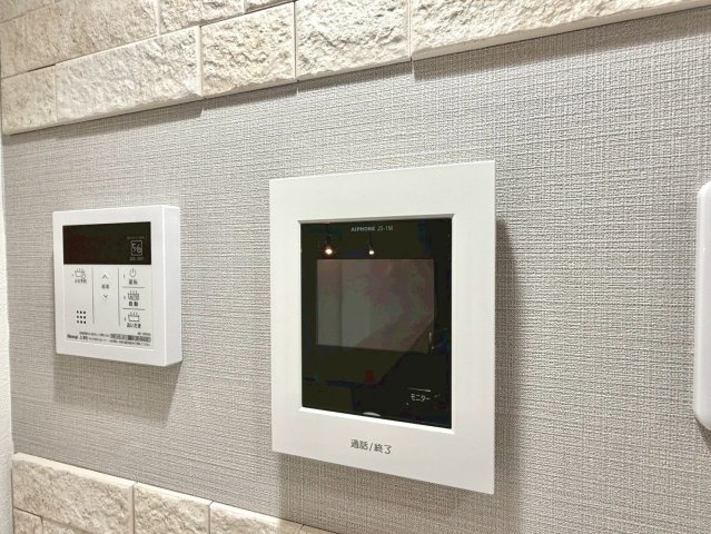 ロイヤルヒルズ上大岡の防犯設備|安心の暮らしを支えるTVモニター付インターホン。