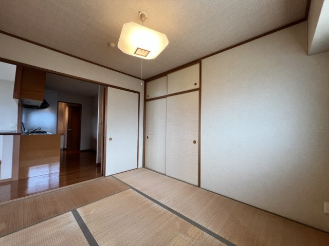 コアマンションネクステージ北の丸の和室
