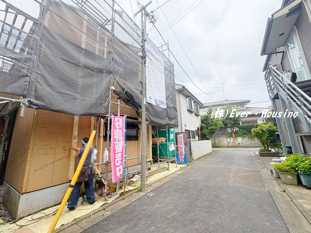 東久留米市南沢4丁目　モデル棟　限定１棟の前面道路含む現地写真