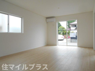 【居間・リビング】 | 矢吹町曙町新築一戸建て2棟 | ゆったりとしたリビングです