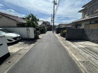 【前面道路含む現地写真】 | 修学院登り内町　中古テラスハウス（リフォーム歴あり）