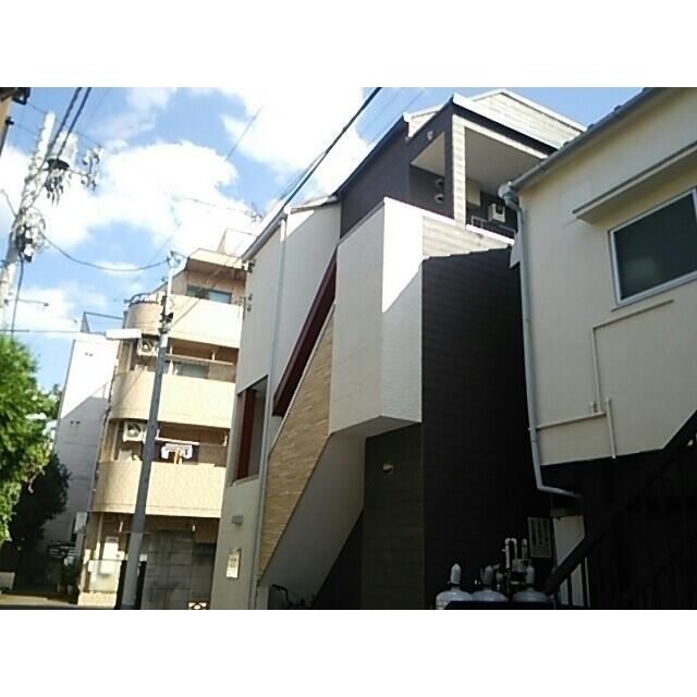 クロノス神楽坂の外観