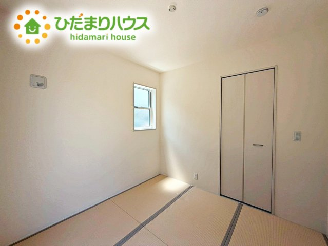 いわき市久ノ浜町第4　新築戸建　1号棟の和室|リビングには和室が隣接し、お子様の遊び場や家事スペースにも大活躍です☆