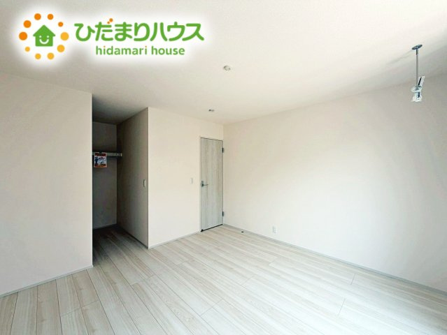いわき市久ノ浜町第4　新築戸建　1号棟の寝室|清々しい朝陽が差し込む寝室は、開放感たっぷりで心をリフレッシュしてくれる特別な住空間。家具の配置を自由に楽しむことで、自分だけの快適な居場所を作り出せます！