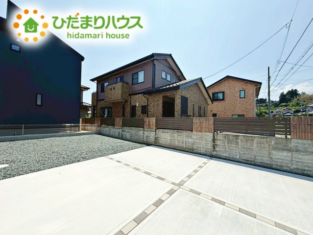 いわき市久ノ浜町第4　新築戸建　1号棟の駐車場|ゆったりとしたカースペースで、ファミリーカーや軽自動車もラクラク駐車出来ますね♪