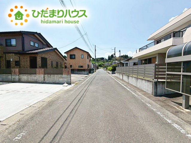 いわき市久ノ浜町第4　新築戸建　1号棟の前面道路含む現地写真|小中学校が近く、お子様の通学も安心♪