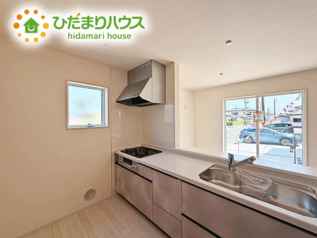 いわき市久ノ浜町第4　新築戸建　1号棟のキッチン|料理をしながらでも、ご家族との会話を楽しめる対面式キッチン☆彡