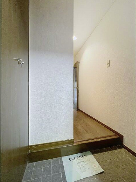 JLBグランエクリュ松濤の玄関