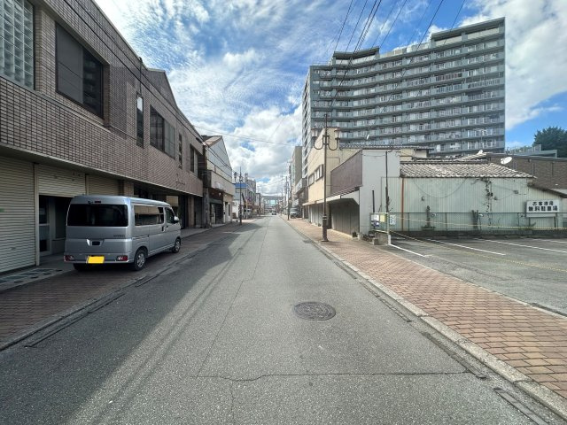 筑後市山ノ井土地の前面道路含む現地写真