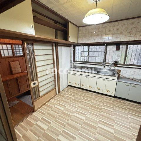 守口市梶町戸建の居間・リビング