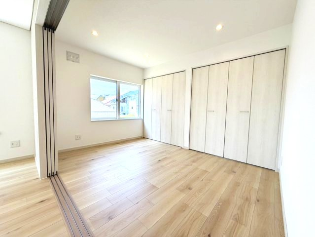 幌向南2条5丁目の洋室