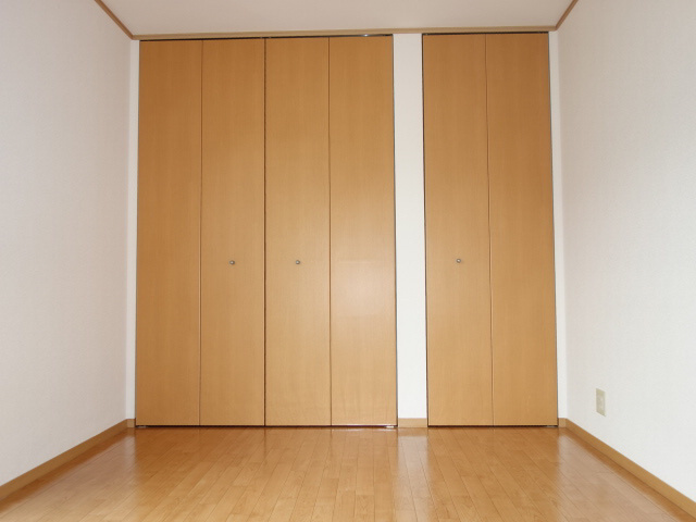 メゾンクレールA棟の寝室